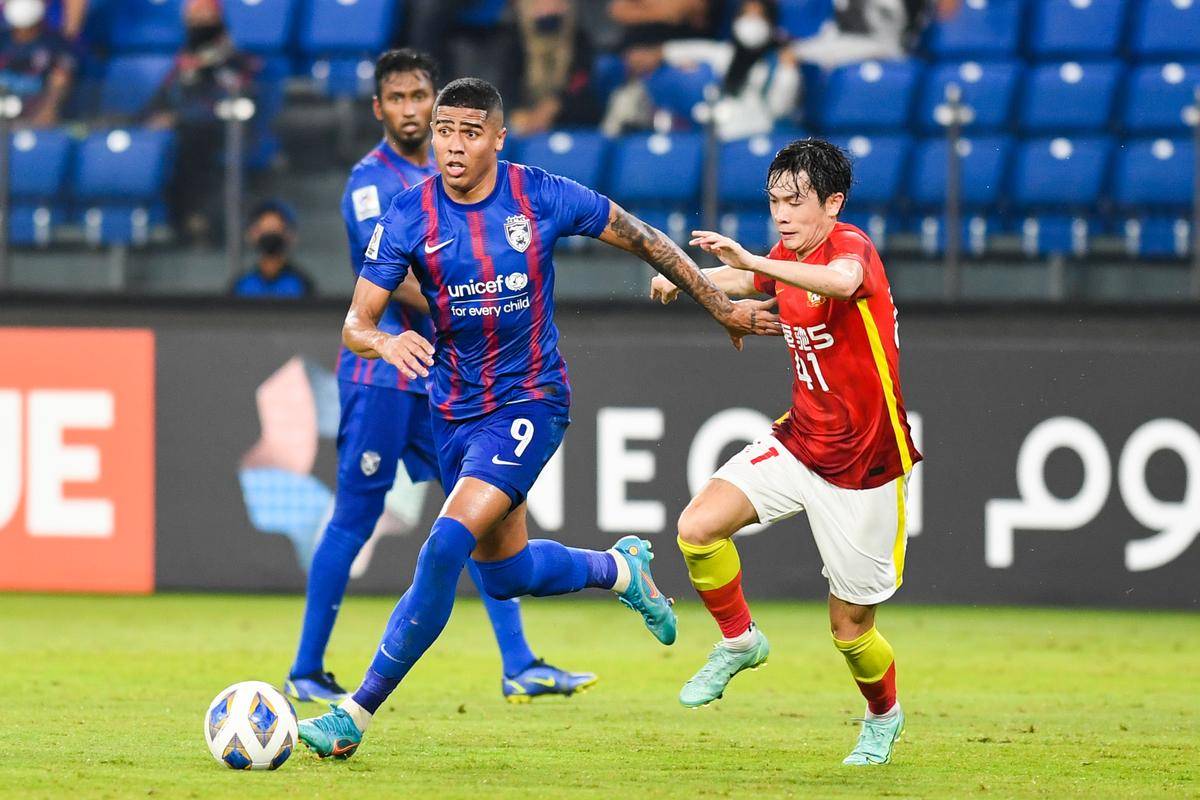 ng体育-包含集结日新疆广汇调整名单以备CBA常规赛清晨切尔西备战意大利杯，网友：关键助攻引发热议的词条